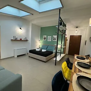https://arcorosaapartment-centro.sicilyhotelsitaly.net