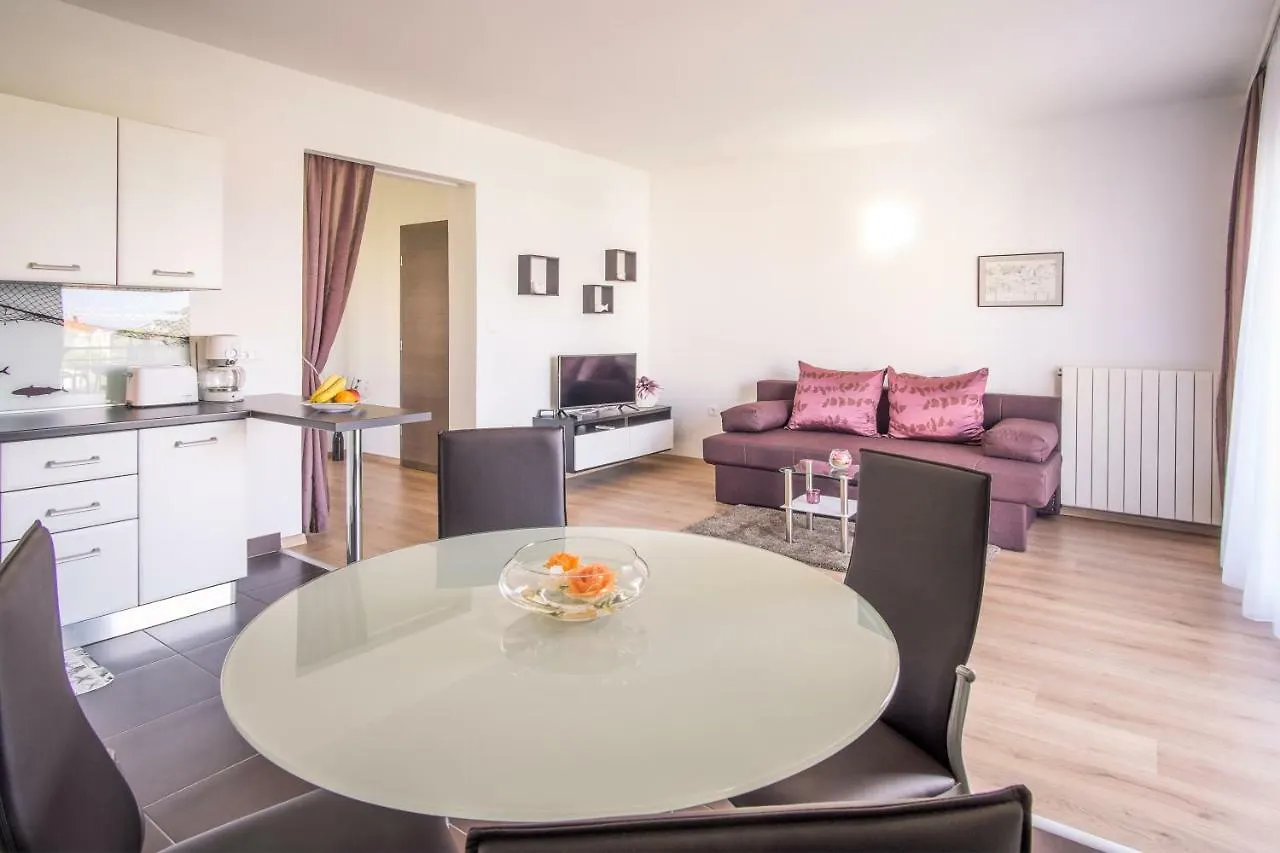 Apartmani Dujmovic Malinska